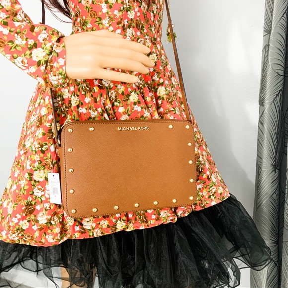 Michael Kors Handbags - Michael kors crossbody